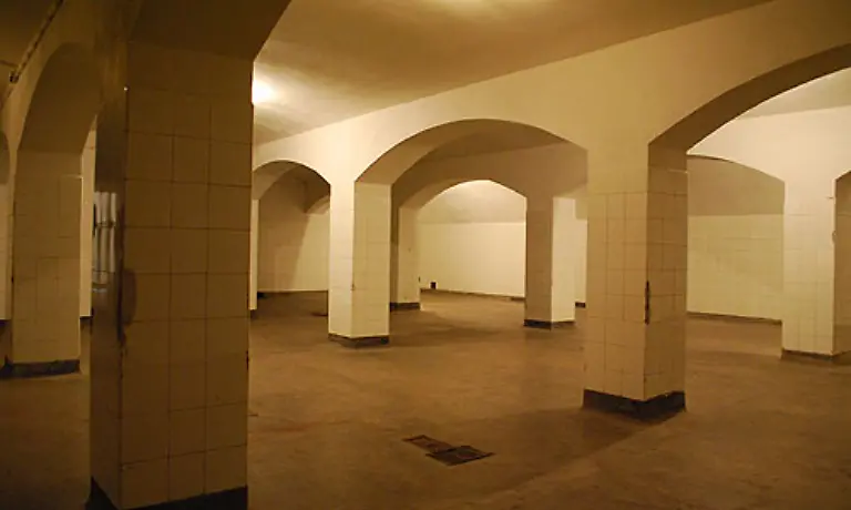 Im-Keller-der-Pathologie-wurden-die-Leichen-der-Verstorbenen-aufbewahrt-Die-Raeumlichkeiten-wurden-mehrmals-ausgebaut