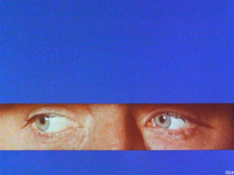 Der-erste-Tatort-Kommissar-hiess-Trimmel-und-wurde-von-dem-profilierten-Theaterschauspieler-Walter-Richter-1905-1985-dargestellt-Richter-von-dem-wir-leider-kein-Bild-haben-war-mehr-als-ein-Jahrzehnt-beim-TV-Publikum-praesent