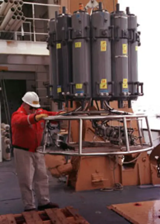 Die-Arktis-gilt-inzwischen-als-eine-wahre-Goldgrube