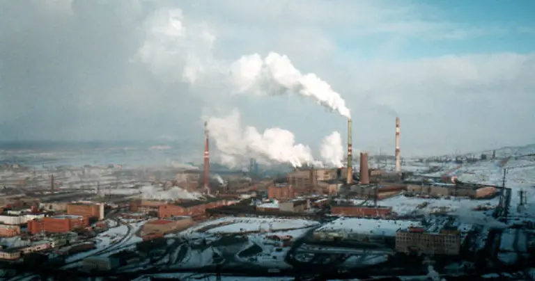 Bodenschaetze-wie-Nickel-Eisenerz-Blei-und-Zinn-liegen-in-ihren-Boeden-vergraben