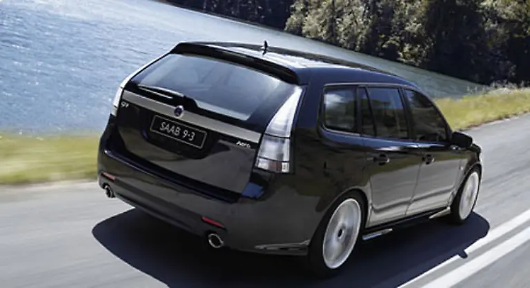 wie-sein-kleiner-Bruder-der-Saab-9-3-SportCombi-2-0t-Biopower-Vector