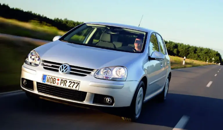 Entwas-enttaeuschend-ist-der-VW-Golf-BlueMotion-fuer-ein-Auto-der-unteren-Mittelklasse-erreicht-er-nur-77-Punkte-aber-auch-vier-Sterne
