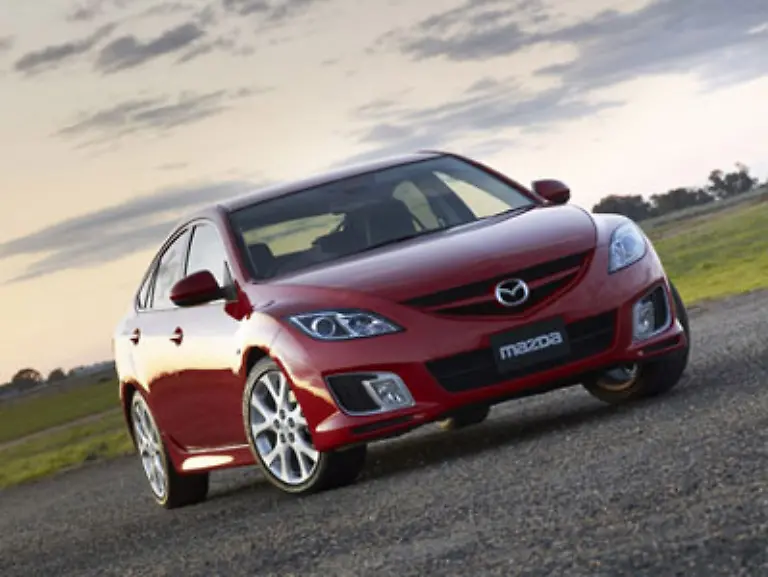 Mazda-6-1-8-Executive-Erstes-Auto-mit-80-Punkten-und-vier-Sternen