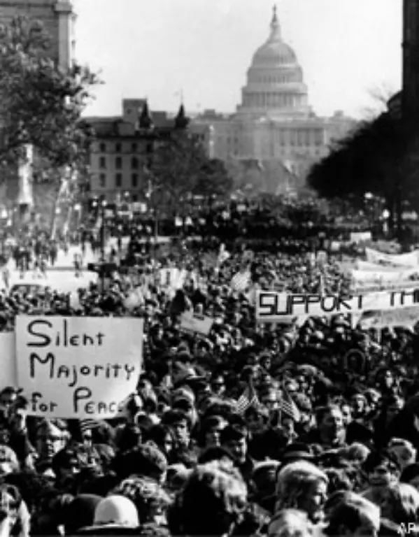 Im-November-1969-demonstrieren-in-Washington-250-000-Menschen-gegen-den-Vietnamkrieg-Der-Krieg-endet-erst-1973
