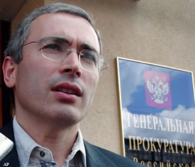 Es-ist-abzusehen-dass-auch-Chodorkowski-bald-verhaftet-wird-Doch-der-Milliardaer-verlaesst-das-Land-nicht-Ich-lasse-keinen-politischen-Fluechtling-aus-mir-machen-sagt-er