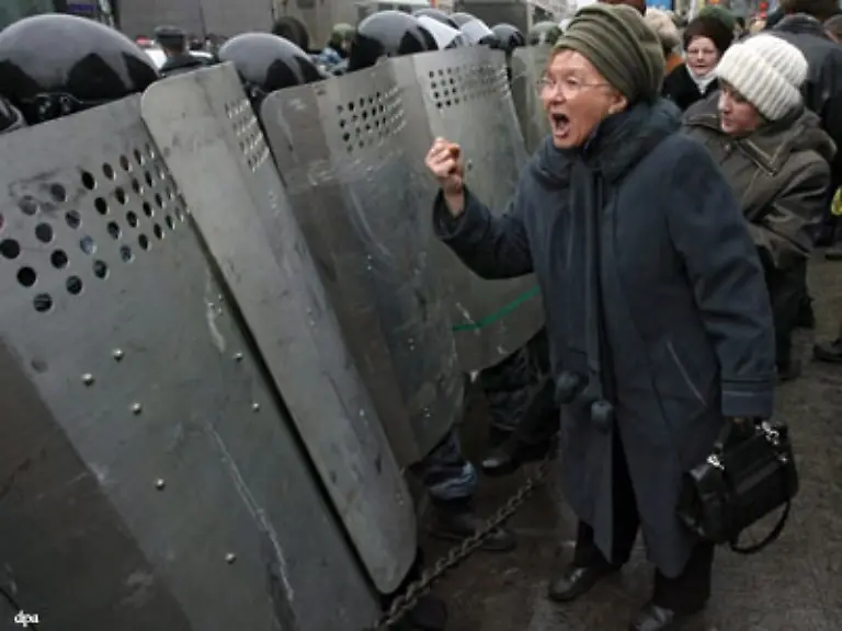 und-gruendete-eine-Stiftung-die-die-Zivilgesellschaft-in-Russland-foerdern-soll