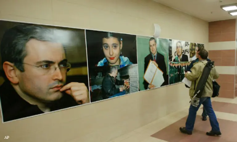 Chodorkowski-gibt-sich-unbeeindruckt-Er-werde-eher-zum-politischen-Gefangenen-als-zum-politischen-Emigranten-werden