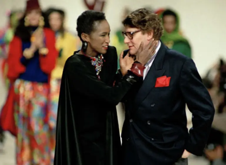 YSL-das-ist-innovative-Mode-mit-der-Paris-zum-Zentrum-der-Haute-Couture-wird