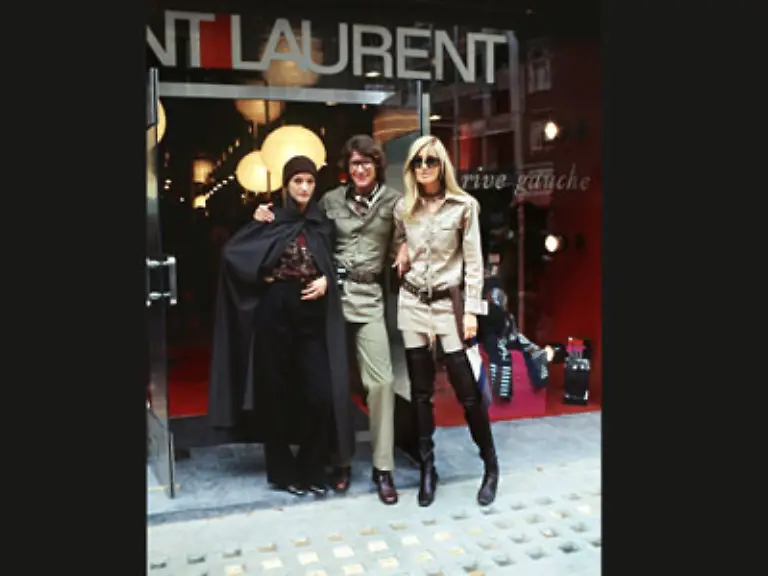 spaeter-tragen-Topmodels-wie-Loulou-de-la-Falaise-l