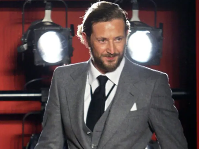 Auch-sein-Nachfolger-Stefano-Pilati-erweist