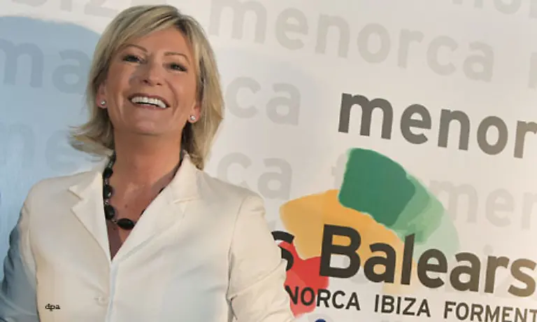 Und-Botschafterin-Sabine-Christiansen-macht-selbst-in-Berlin-keinen-Hehl-aus-Ihrer-Begeisterung
