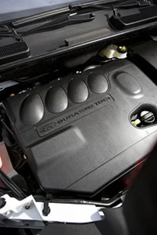 Zum-Start-wird-es-nur-eine-Motorisierung-geben-Doch-der-Zwei-Liter-Diesel-mit-136-PS-100-kW-harmoniert-recht-gut-mit-dem-Kuga-Im-Laufe-des-Jahres-soll-noch-der-2-5-Liter-Benziner-aus-dem-Focus-ST-mit-200-PS-kommen
