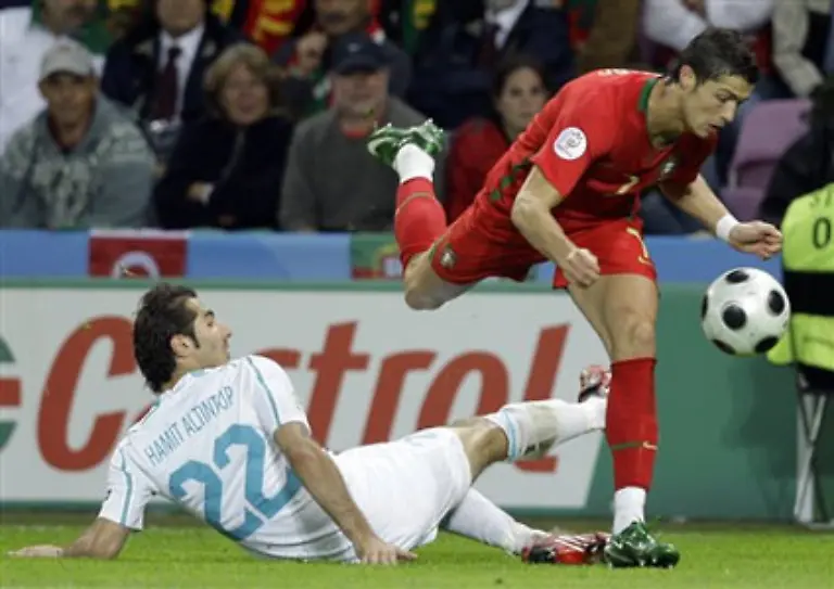 Nach-feiner-Einzelleistung-von-Cristiano-Ronaldo-auf-dem-linken-Fluegel