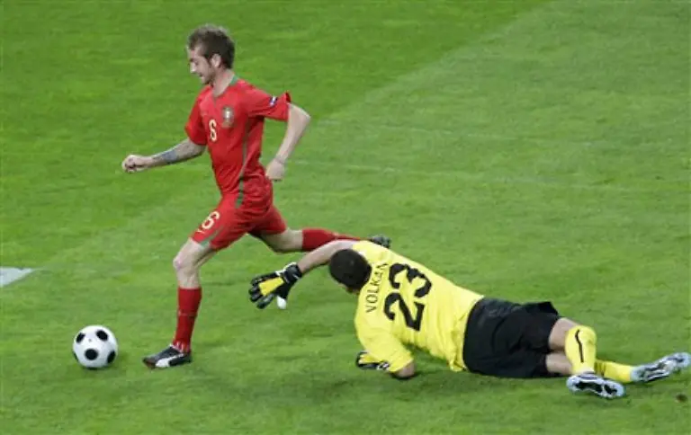 leitete-Moutinho-auf-Raul-Meireles-weiter-der-Volkan-den