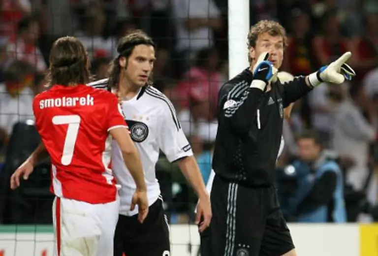 133-und-einige-Minuten-spaeter-die-beste-Chance-der-Polen-auflegte-Der-Schuss-von-Maciej-Zurawski-rollte-aber-knapp-am-deutschen-Tor-vorbei-36