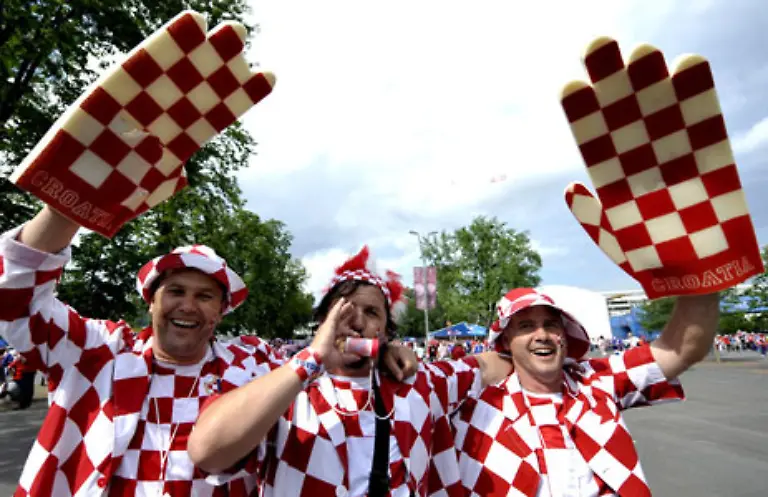 und-kroatische-Fans-jedoch-friedlich-miteinander