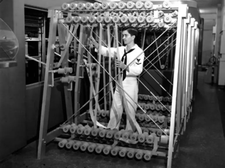 Die-Top-500-Liste-wird-seit-1993-herausgegeben-Der-Blick-auf-die-vorherigen-Versionen-macht-den-Fortschritt-der-Computer-und-Chiptechnologie-so-deutlich-wie-kaum-ein-anderer-Gradmesser