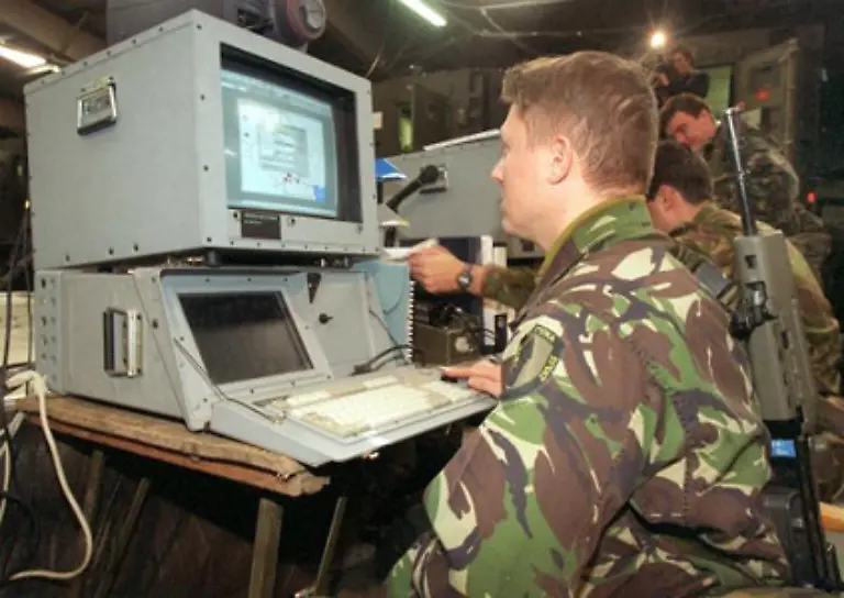 Die-Entwicklung-des-ASCI-zeigt-wie-eng-die-Computerentwicklung-mit-dem-Militaer-verknuepft-ist