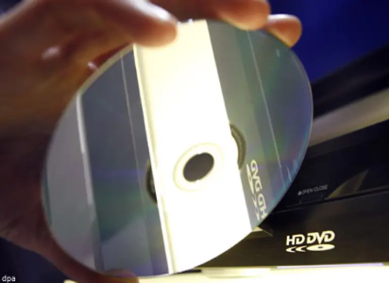 133-und-CDs-und-DVDs-gaebe-es-ohne-Erdoel-nicht