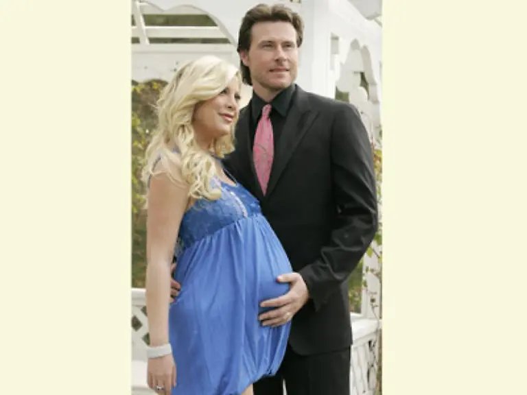 Tori-Spelling-bringt-ihr-erstes-Kind-denn-gerade-ist-Baby-Nummer-zwei-geschluepft