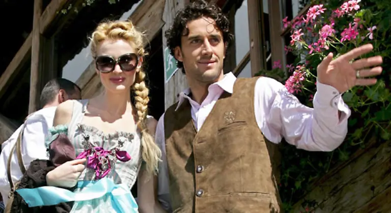 sie-sollte-willig-sein-schnell-zu-heiraten