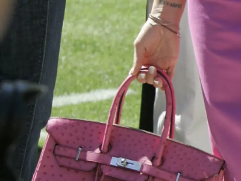 Ganz-wichtiges-Accessoire-Die-Handtasche