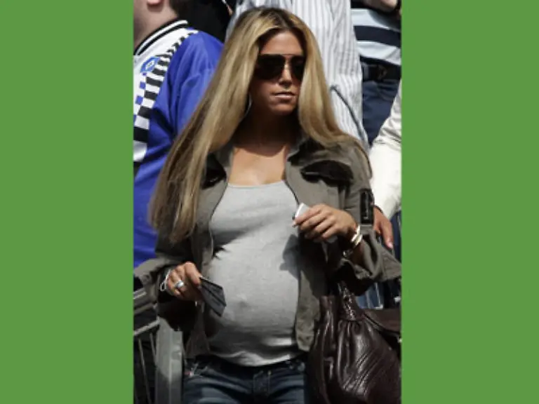 nahm-es-ein-Fan-ganz-gelassen-und-hielt-ein-Plakat-hoch-Rafael-du-kannst-gehen