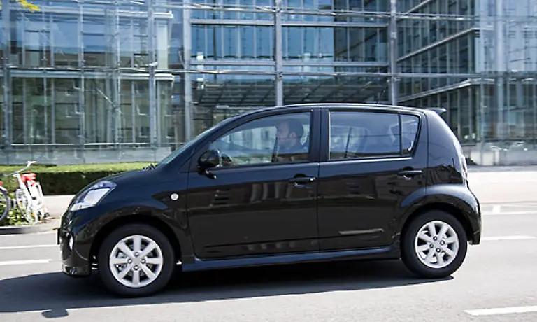 Modell-Daihatsu-Sirion-1