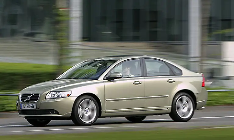 Modell-Volvo-S40-1