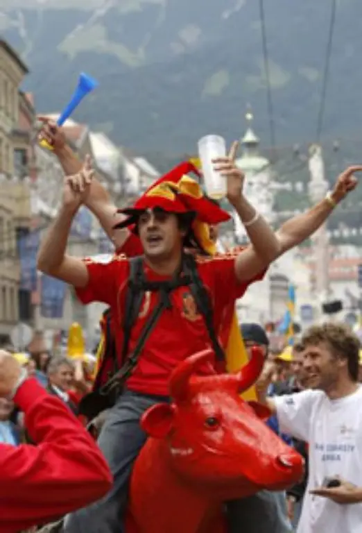 Waehrend-die-spanischen-Fans-nun-fuer-das-Viertelfinale-planen-koennen