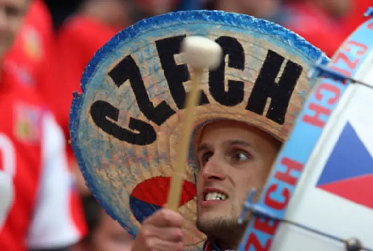 Fast-folgerichtig-gelang-dem-Team-von-Karel-Brueckner-auch-der-erste-Paukenschlag