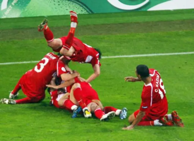 endete-eine-verrueckte-Partie-in-Genf-mit-entruecktem-Jubel