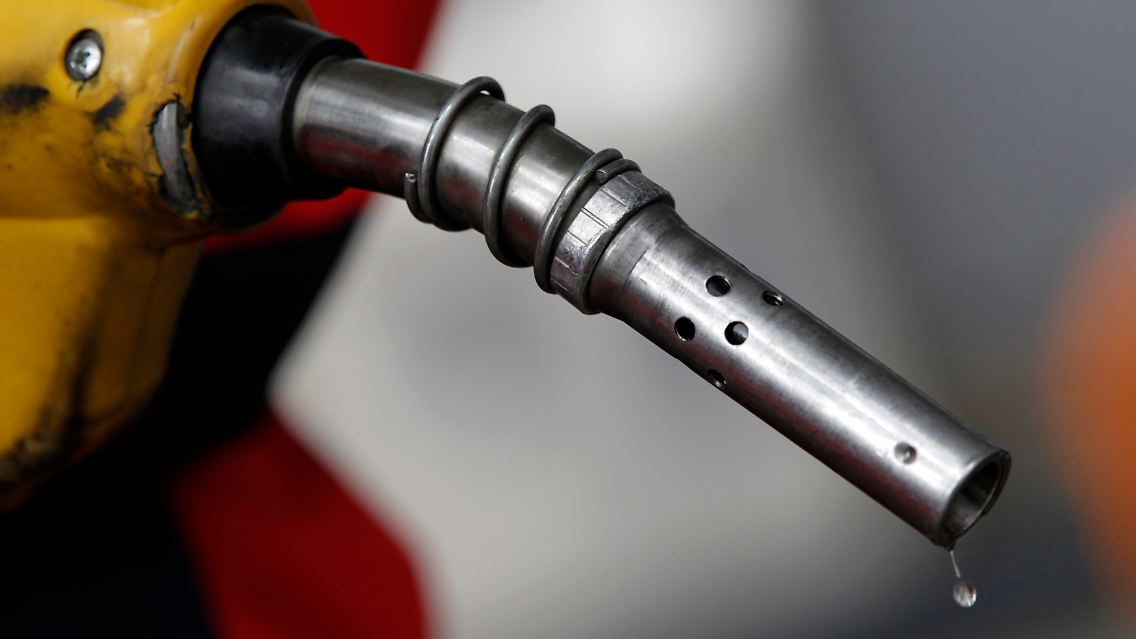 2011-04-06T065835Z_01_SEO03_RTRMDNP_3_OIL-KOREA.JPG8589682777161672830.jpg
