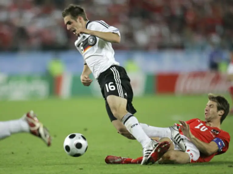 Nach-Foul-an-Philipp-Lahm
