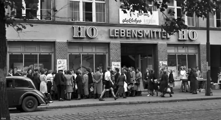 Die-Versorgungsschwierigkeiten-verschaerfen-sich-Die-Krise-im-Osten-ist-unuebersehbar