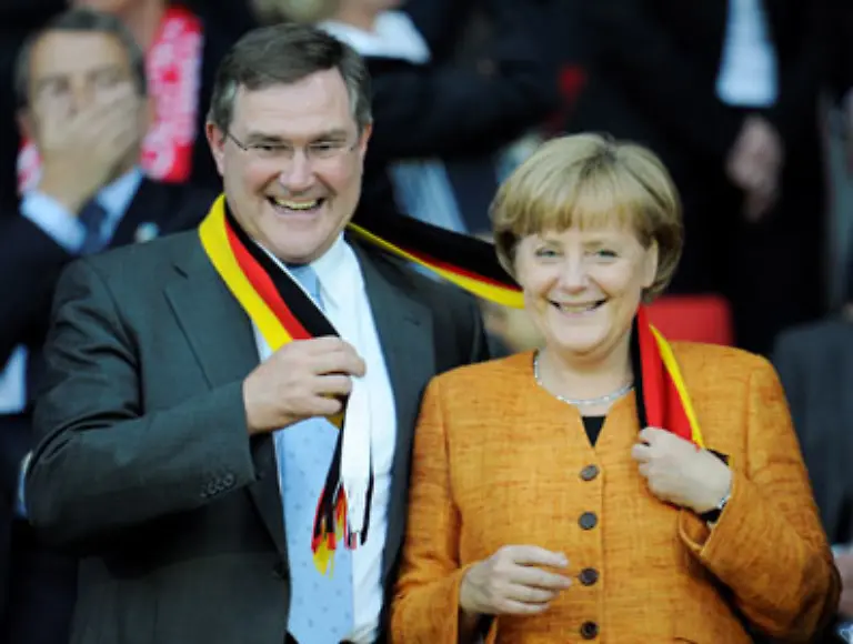 Immerhin-ist-sie-Ehrenmitglied-beim-Ostclub-Energie-Cottbus