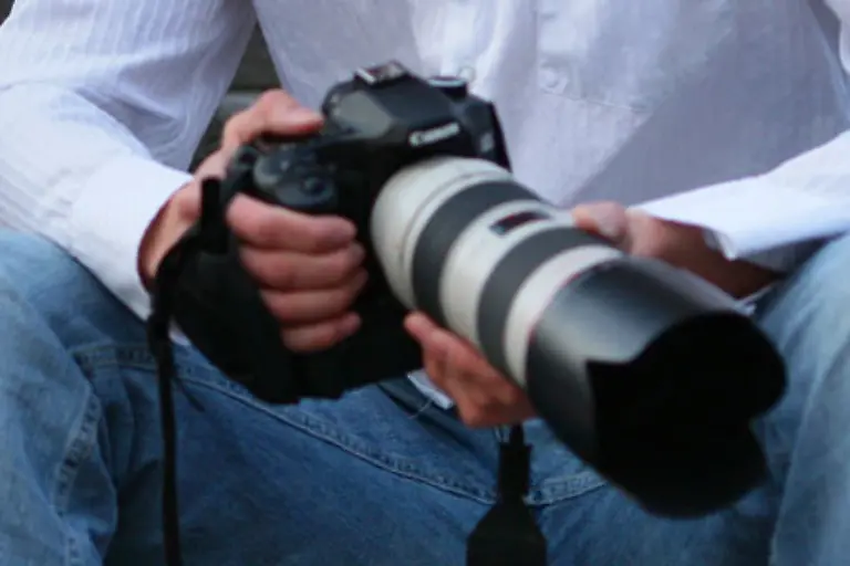 Die-herausragenden-Ergebnisse-ihrer-Arbeit-wuerdigt-die-Nachrichtenagentur-seit-2001-mit-dem-internen-Wettbewerb-dpa-Bild-des-Jahres-Eine-Auswahl-der-praemierten-Fotos-zeigt-das-Museum-fuer-Kommunikation-in-Frankfurt-vom-19-Juni-bis-zum-31-August-2008