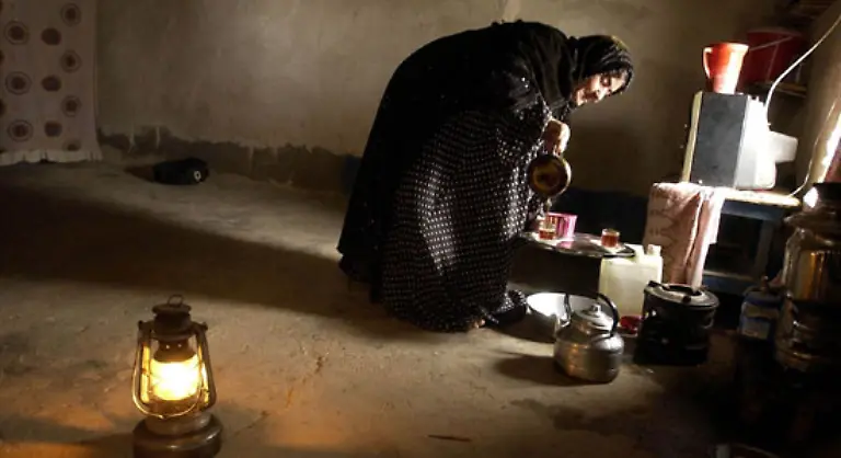 So-wie-bei-dieser-Frau-die-vor-Jahren-vor-dem-Terror-des-Saddam-Regimes-geflohen-und-seitdem-nicht-in-den-Nordirak-zurueckgekehrt-ist