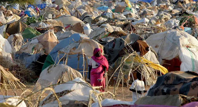 2007-so-die-juengsten-Schaetzungen-gibt-es-insgesamt-66-Millionen-Menschen-auf-der-Flucht-vor-Verfolgung-Krieg