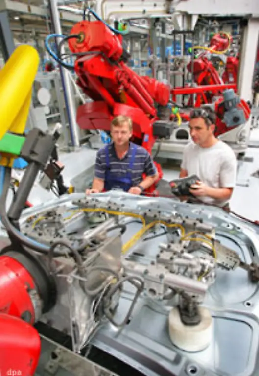 Die-Produktion-eines-Autos-verschlingt-beispielsweise-im-Schnitt-rund-400-000-Liter