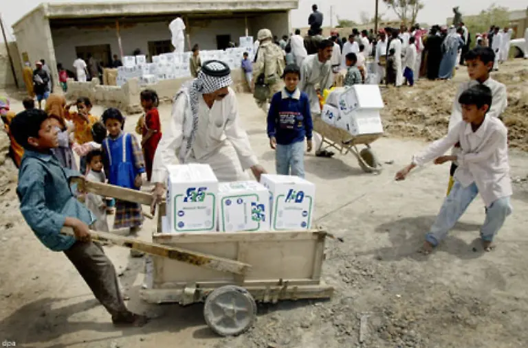 Gruende-fuer-die-zunehmende-Wasserknappheit-gibt-es-viele-Die-Bevoelkerungszunahme-die-zu-einem-weiteren-Bedarf-an-Trinkwasser-und-Nahrung-fuehrt