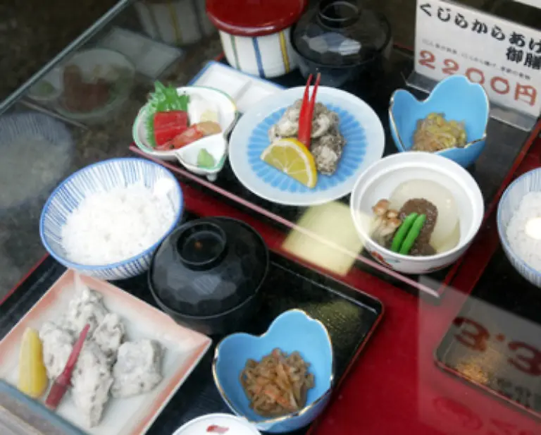 Auch-die-Begruendung-dass-Japaner-schon-jahrhundertelang-Walfleisch-essen-ist-nur-schwer-als-Argument-zu-akzeptieren