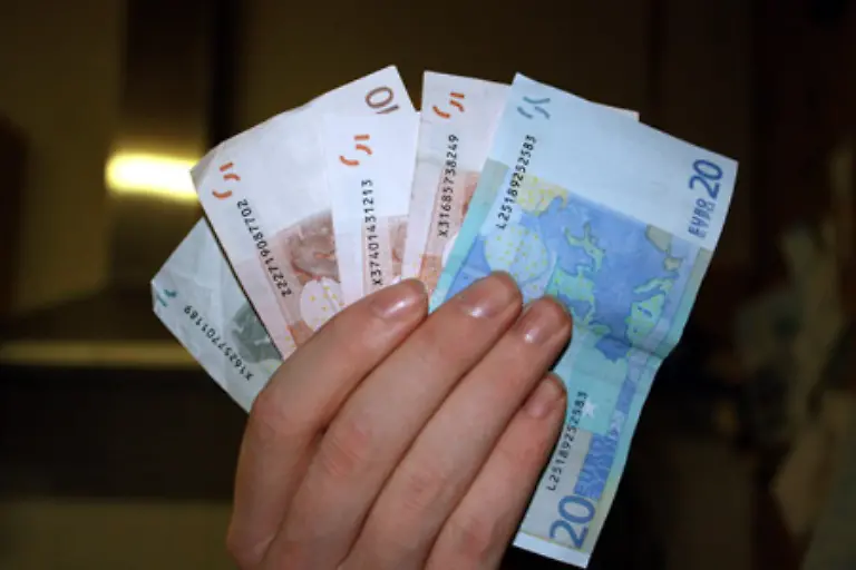 Hoffnung-auf-Rueckerstattung-koennen-Sie-sich-nur-machen-wenn-die-Beschwerde-vor-Ort-nichts-gebracht-hat-Nach-der-Rueckkehr-bleibt-ein-Monat-um-den-Anspruch-geltend-zu-machen