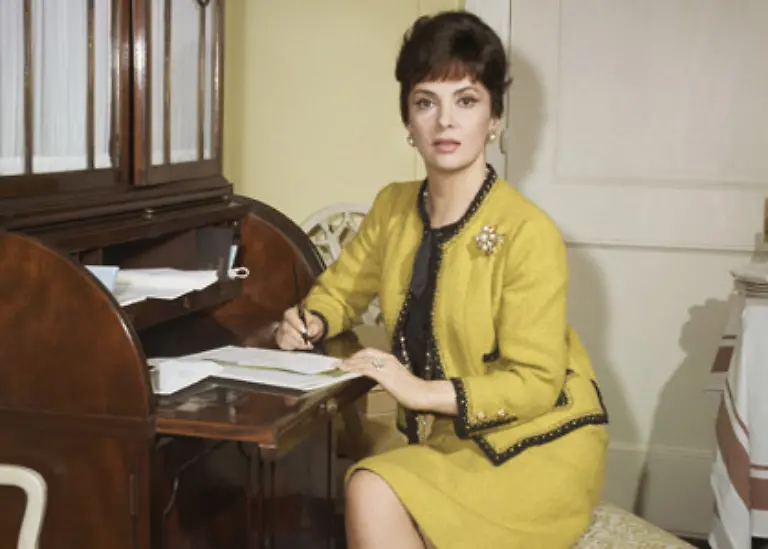 Deshalb-ist-es-ungemein-hilfreich-schon-am-Urlaubsort-ein-Maengelprotokoll-zu-fuehren-Das-laesst-man-sich-am-besten-von-einem-Vertreter-des-Reiseveranstalters-unterschreiben