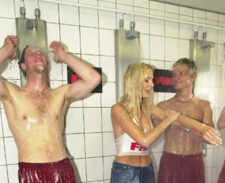 Fehlt-gar-ein-eigenes-Bad-oder-WC-kann-das-den-Komfort-schon-erheblich-mindern-Schliesslich-ist-ein-gemeinschaftliches-Duscherlebnis-nicht-jedermanns-Sache