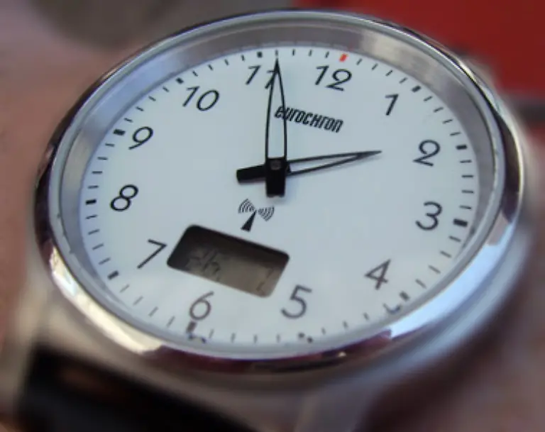 Grundsaetzlich-ist-das-okay-Allerdings-muessen-die-Gaeste-selbst-entscheiden-koennen-in-welcher-Schicht-sie-essen-wollen-Ausserdem-sollten-sie-disponieren-koennen-Ein-Zeitfenster-von-eineinhalb-Stunden-ist-dafuer-zu-eng