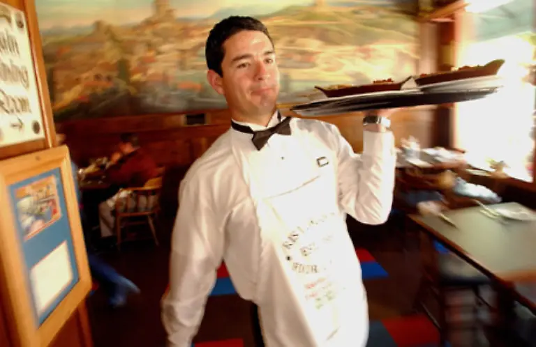 Wenn-man-mit-dem-Kellner-zufrieden-war-gibt-man-gern-Trinkgeld