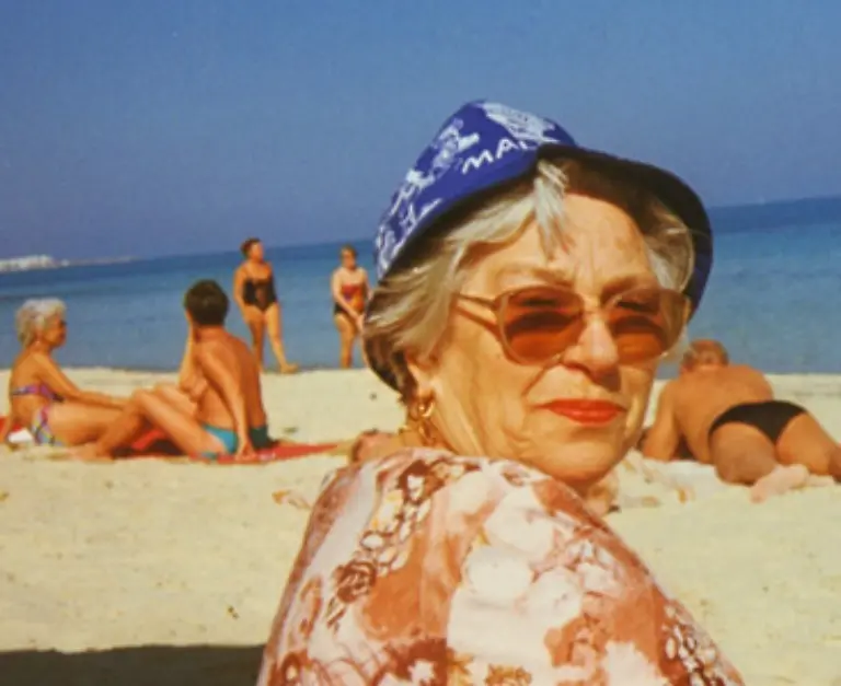 In-fremde-Laender-reisen-ist-ja-schoen-wenn-da-bloss-nicht-die-Einheimischen-waeren-Doch-nicht-einmal-fuer-die-kann-man-den-Veranstalter-haftbar-machen