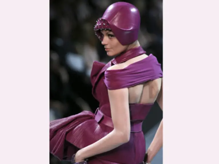 Der-Dior-Designer-nutzte-geschickt-die-Publicity-die-ihm-seine-Entwuerfe-fuer-Frankreichs-First-Lady-Carla-Bruni-Sarkozy-eingebracht-haben