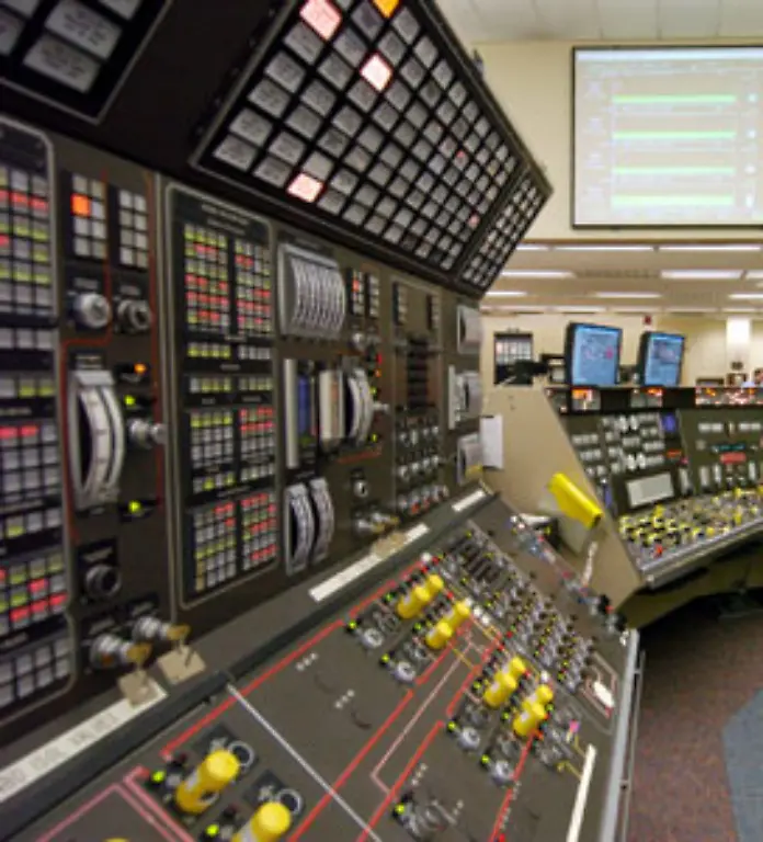 25-Juli-2006-Im-Vattenfall-Reaktor-im-schwedischen-Forsmark-springen-nach-einem-Stromausfall-die-Notaggregate-zur-Reaktorkuehlung-nicht-an-im-Kontrollraum-fallen-die-Computer-aus-Die-schwedische-und-finnische-Strahlenschutzbehoerden-nehmen-den-Vorfall-sehr-ernst